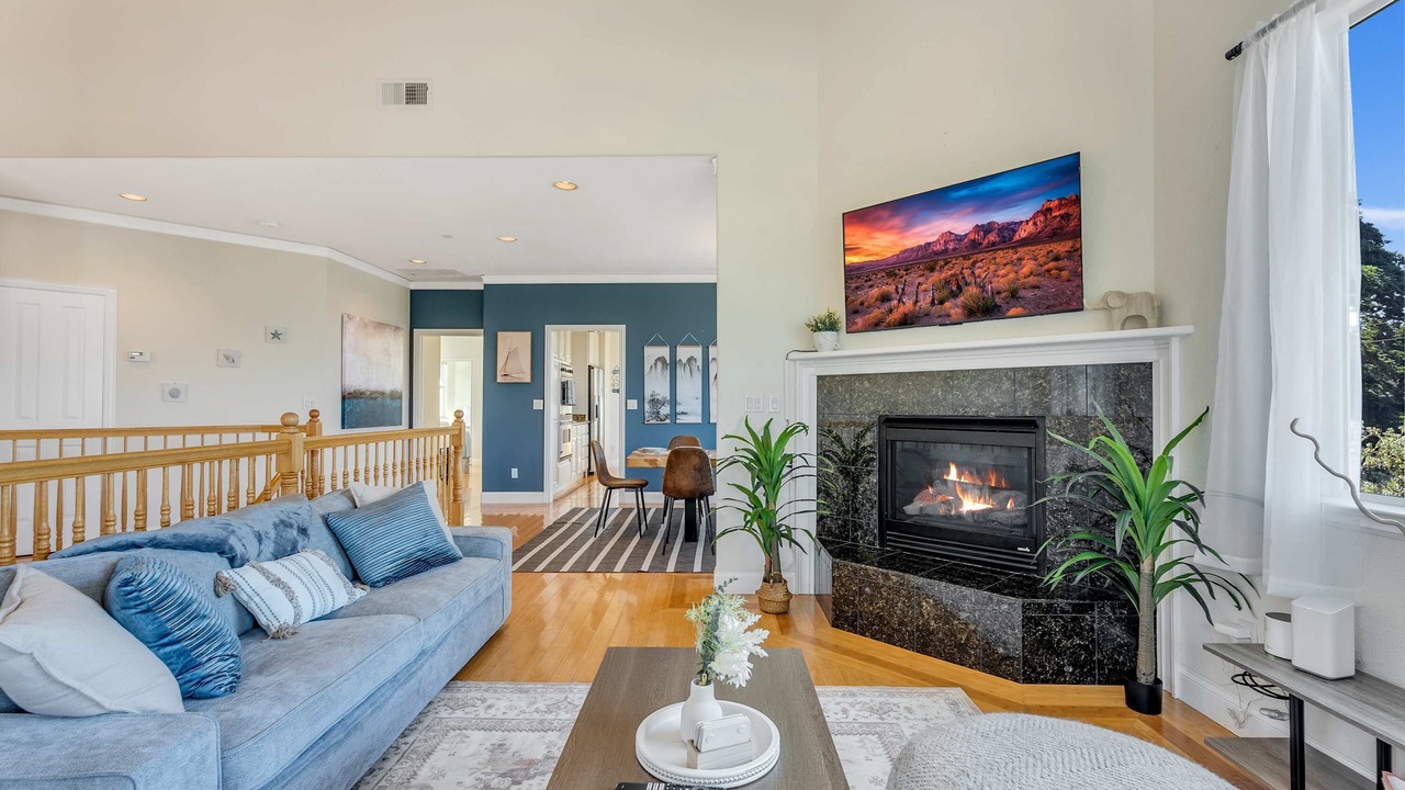 Photo of Livingroom in Montara