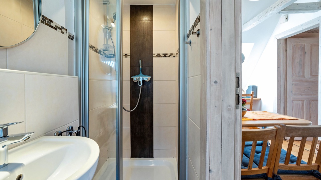 Photo of Bathroom in Pries