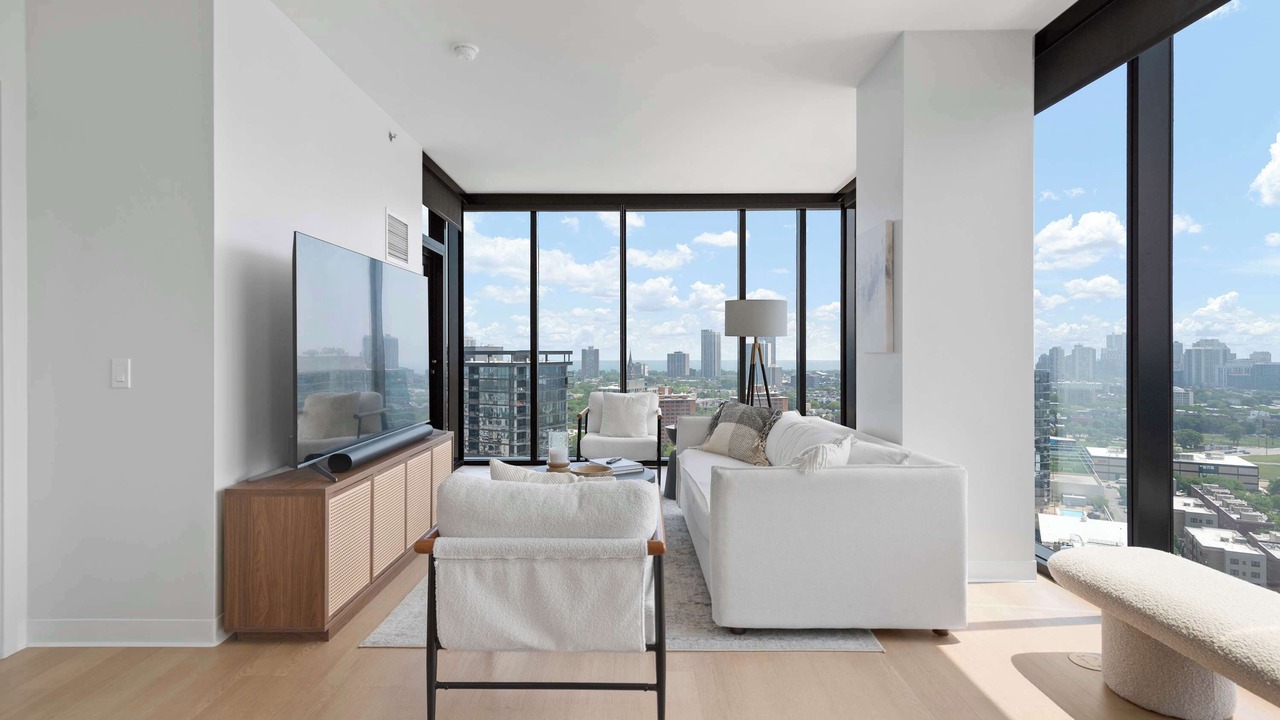 Photo of Livingroom in River North