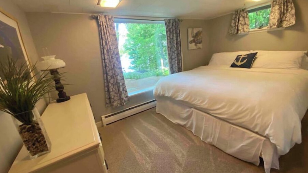 Photo of Bedroom in Montague
