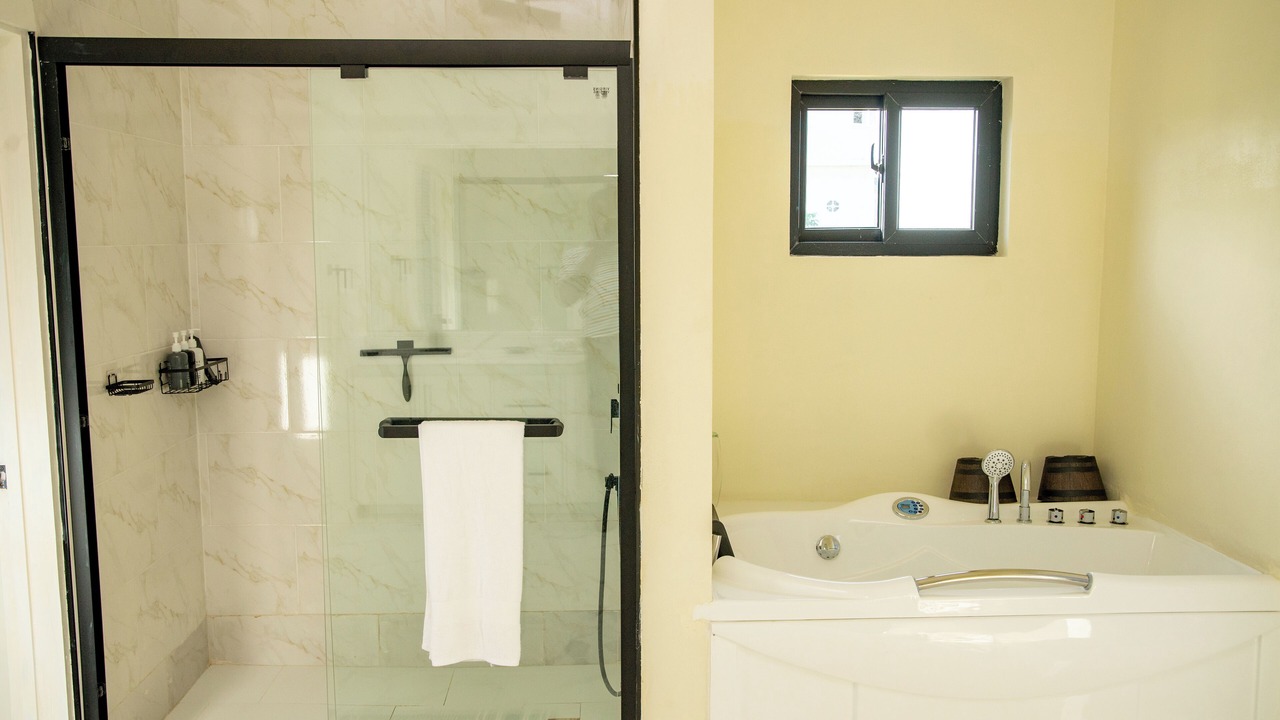 Photo of Bathroom in Salt Gut
