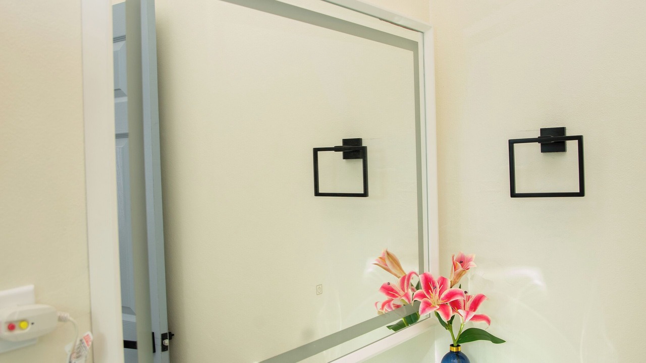 Photo of Bathroom in Salt Gut