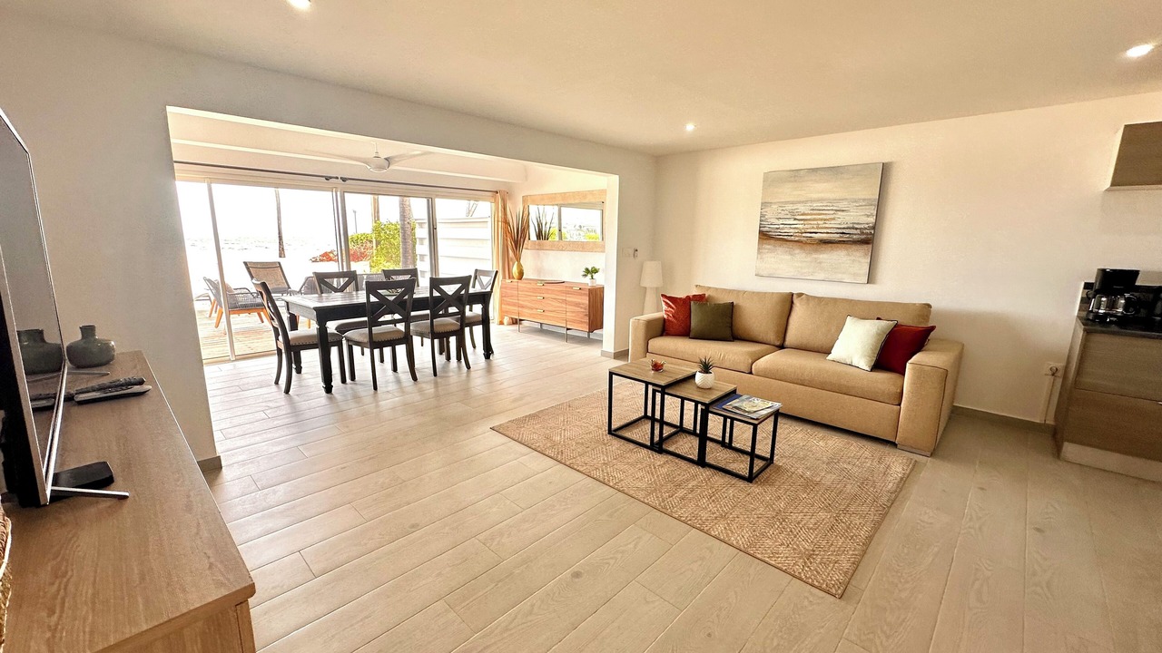 Photo of Livingroom in Nettle Bay