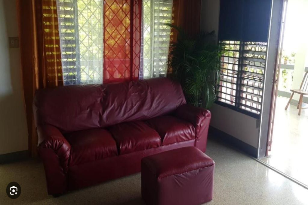 Photo of Livingroom in IronShore Estates