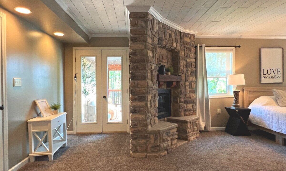 Photo of Livingroom in Lewistown