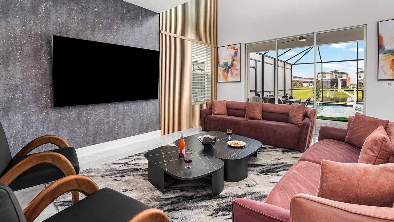 Photo of Livingroom in Florida Center