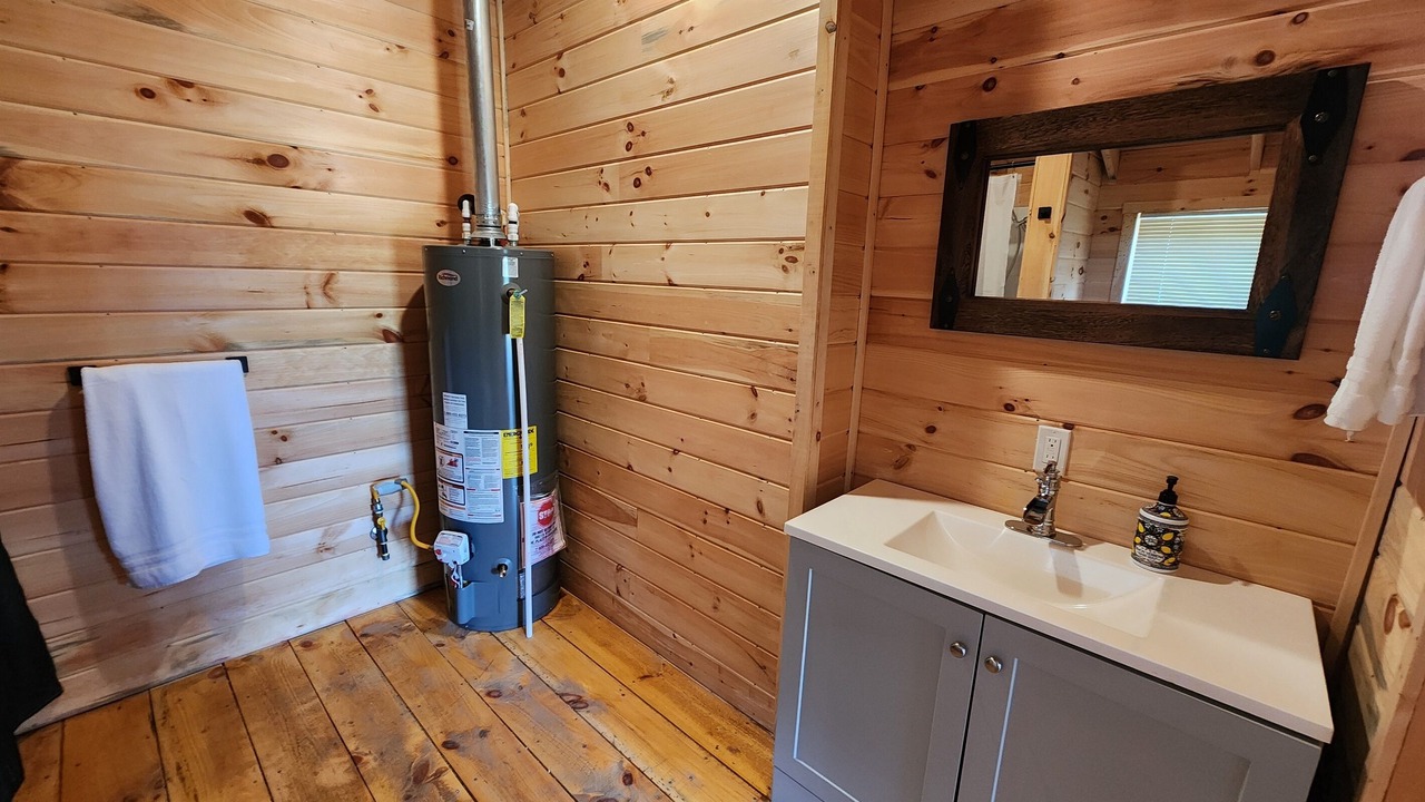 Photo of Bathroom in White Cloud