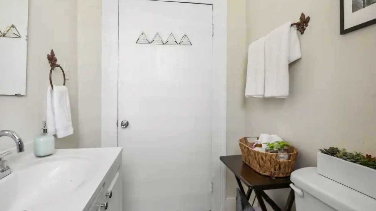 Photo of Bathroom in Seventh Ward