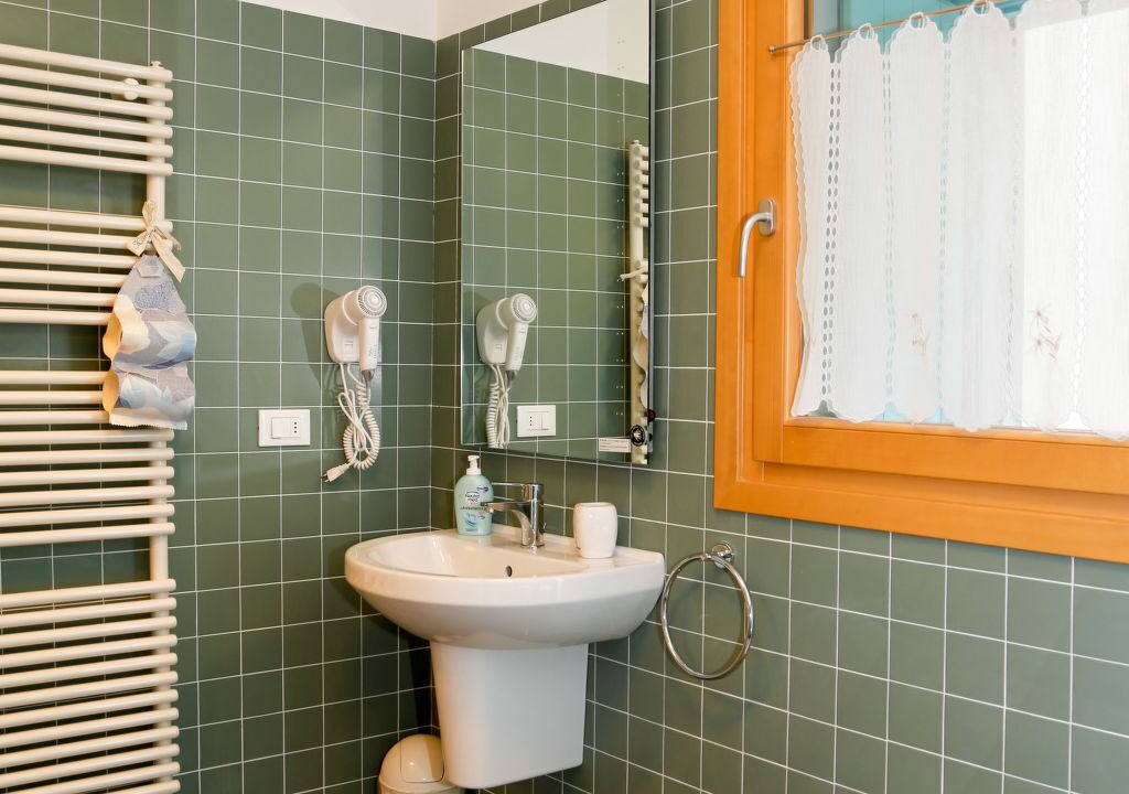 Photo of Bathroom in Raveo