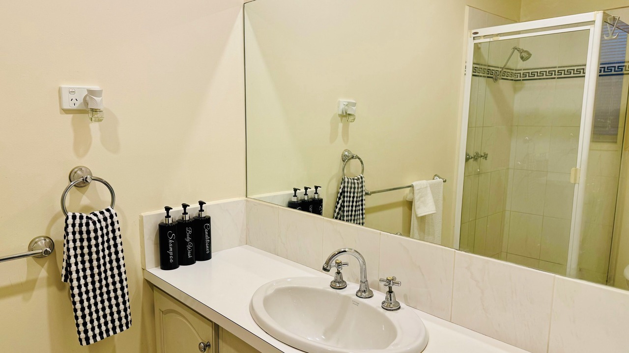 Photo of Bathroom in Craigieburn