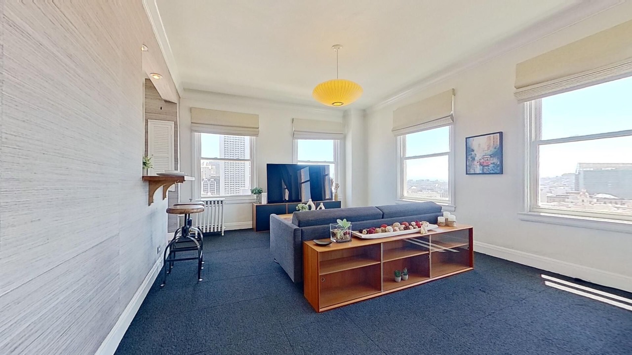 Photo of Livingroom in Tenderloin