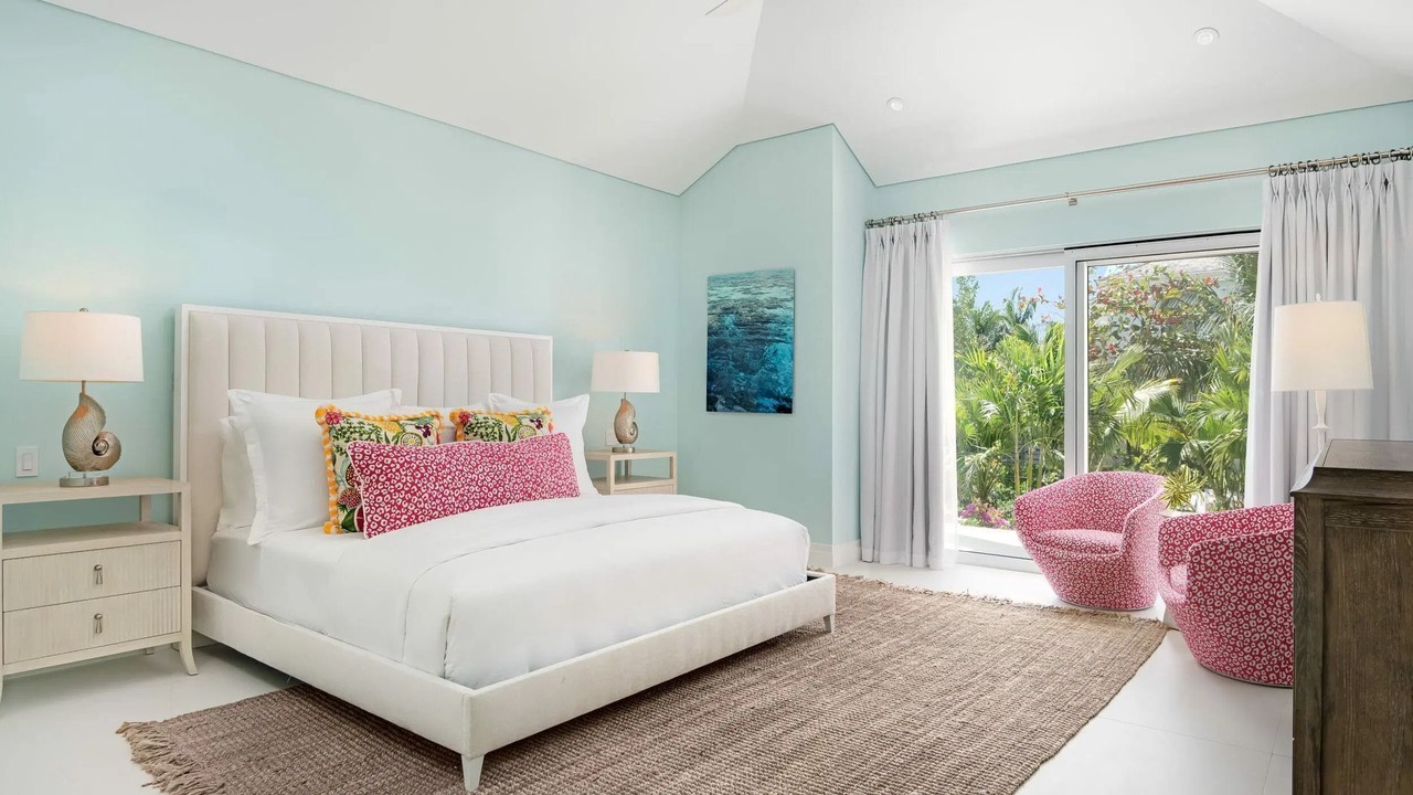 Photo of Bedroom in Leeward Settlement