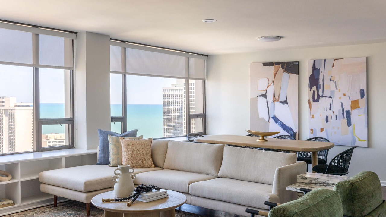 Photo of Livingroom in Rush and Division