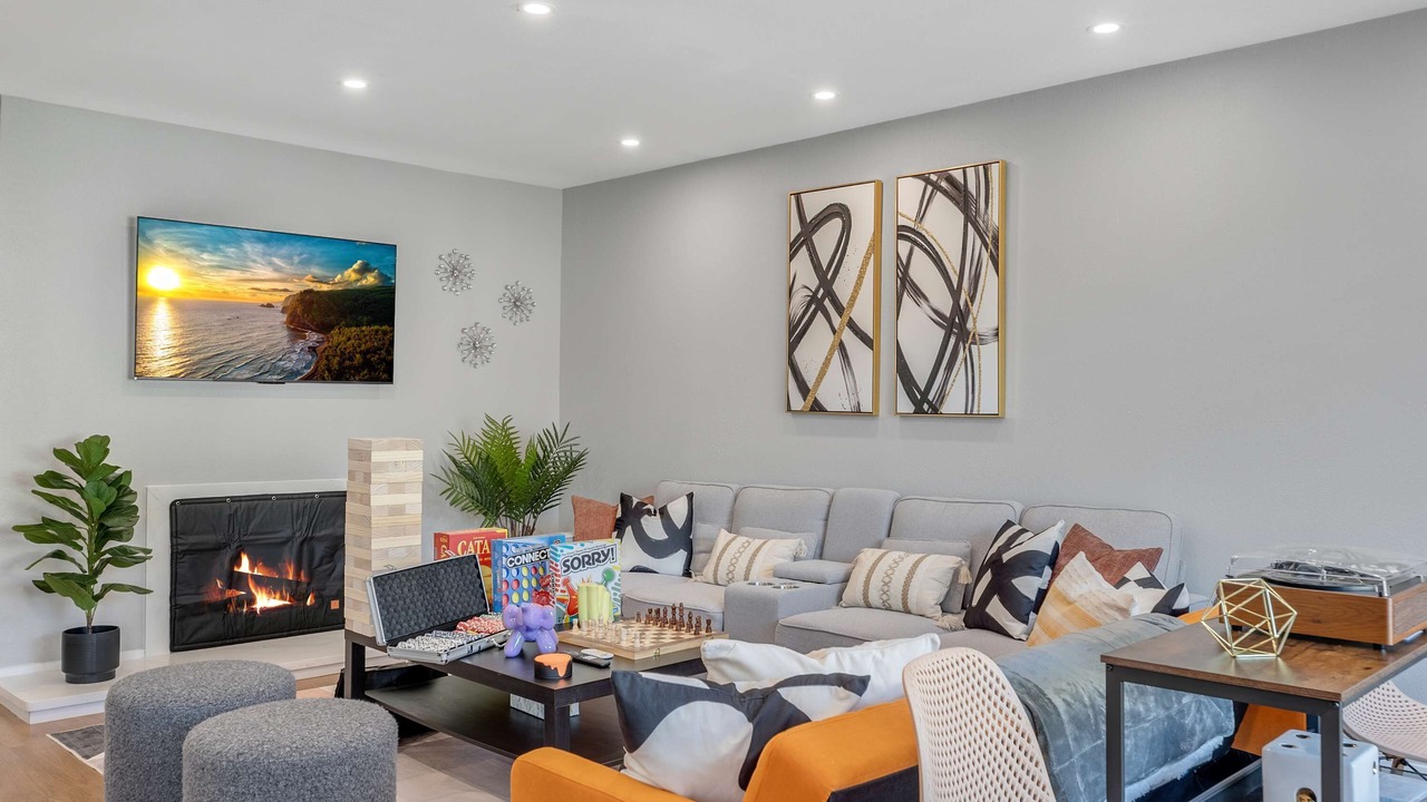 Photo of Livingroom in Daly City