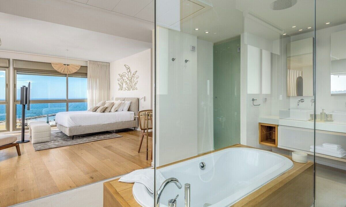 Photo of Bathroom in Kerem HaTeimanim