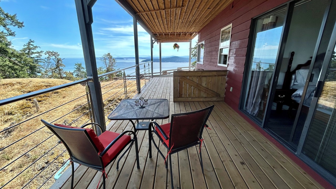 Photo of Bedroom in Pender Island
