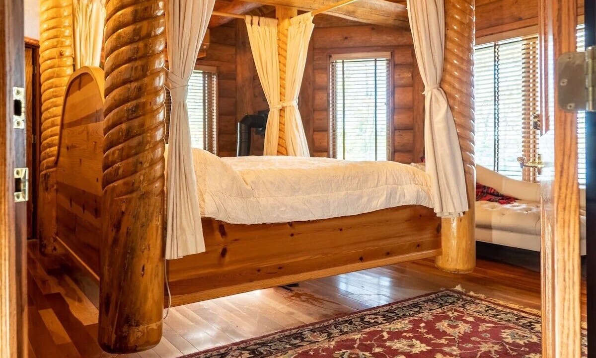 Photo of Bedroom in Land O Lakes