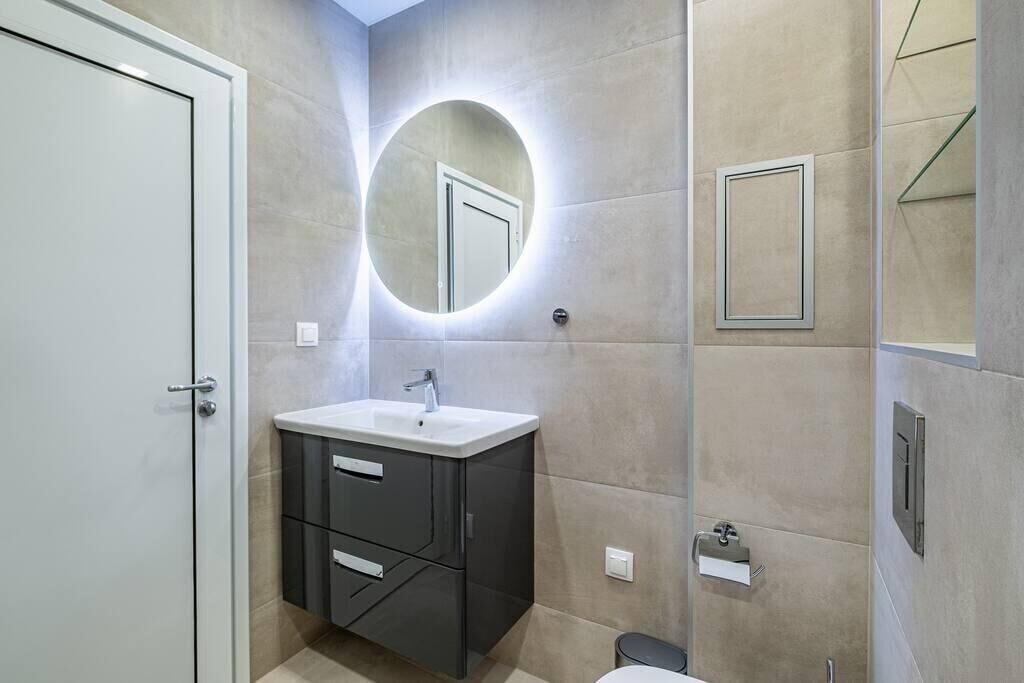 Photo of Bathroom in Saints Constantine and Helena