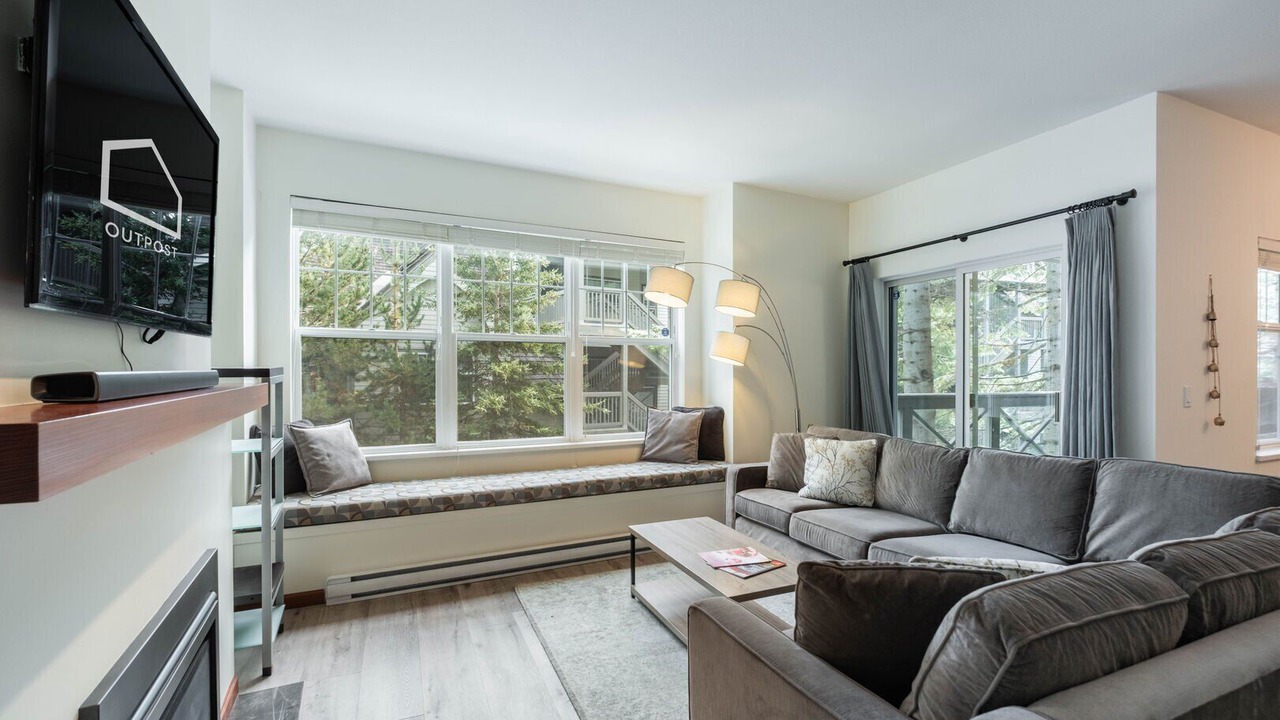 Photo of Livingroom in Blueberry Hill