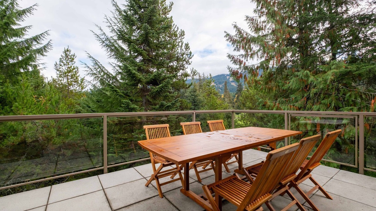 Photo of Outdoor in Blueberry Hill