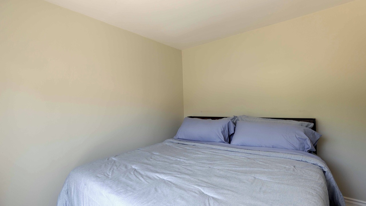 Photo of Bedroom in Woodbury