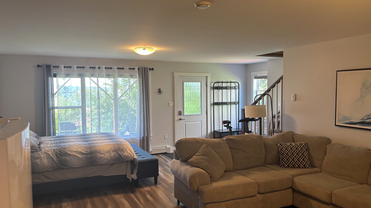 Photo of Livingroom in Dartmouth