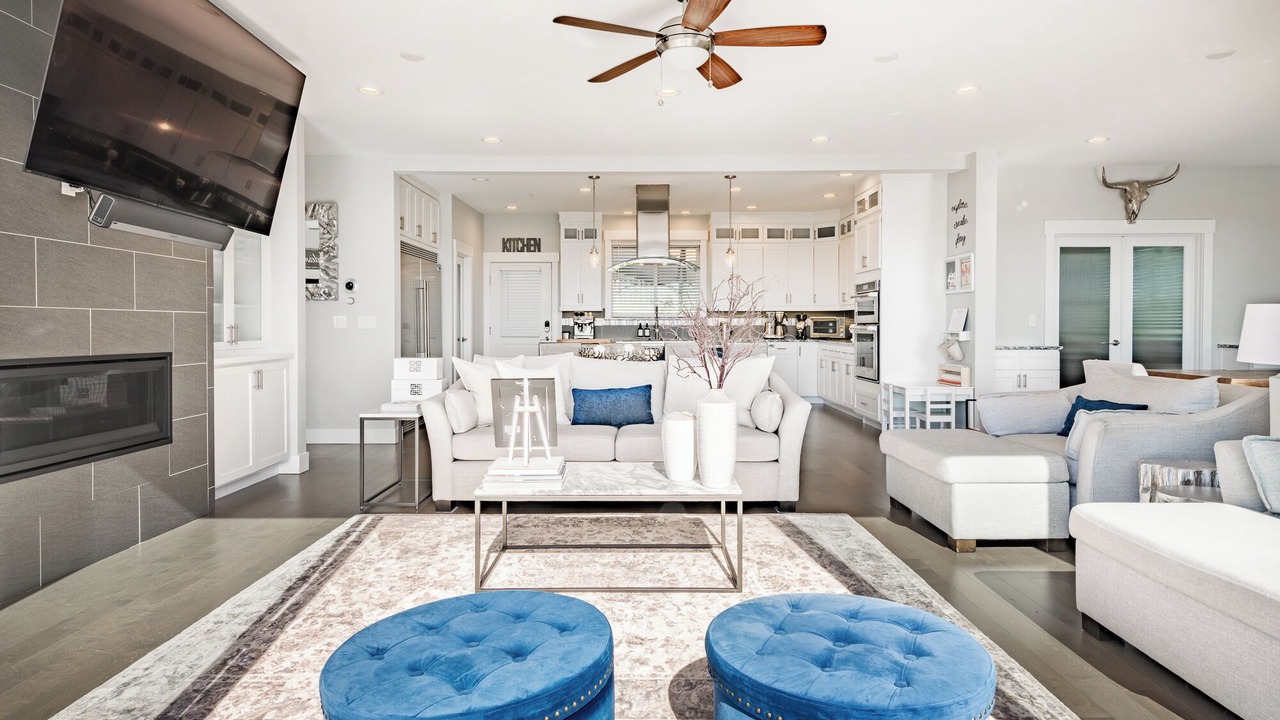 Photo of Livingroom in Samish Hill
