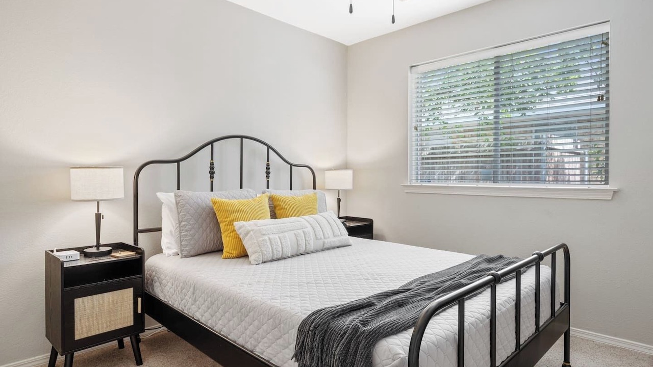 Photo of Bedroom in Frisco