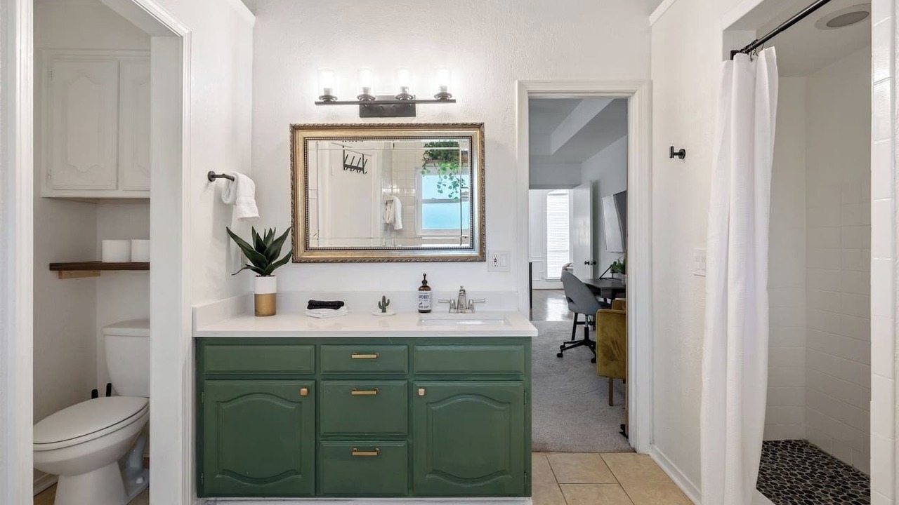 Photo of Bathroom in Frisco