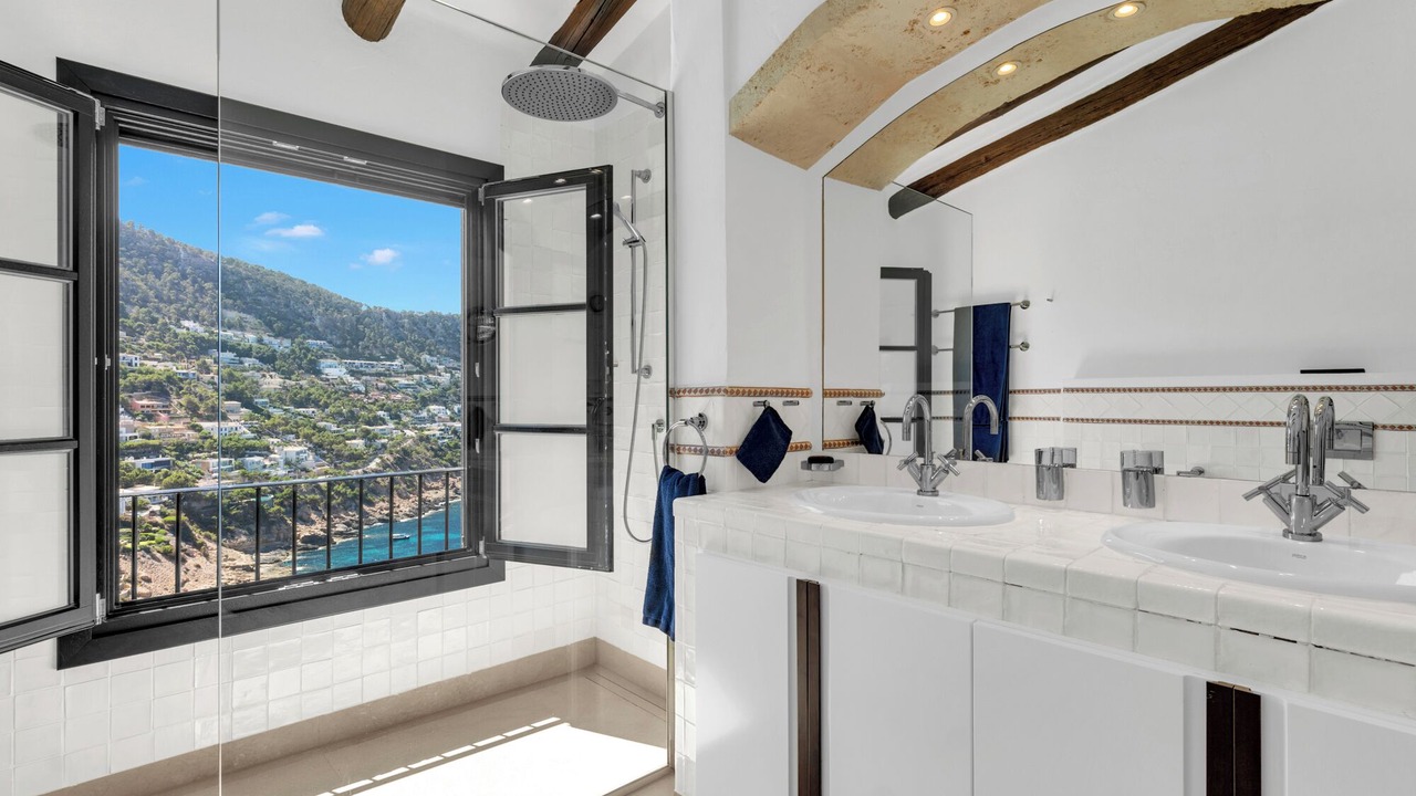 Photo of Bathroom in Port d'Andraitx