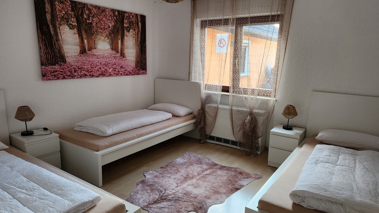 Photo of Bedroom in Rust
