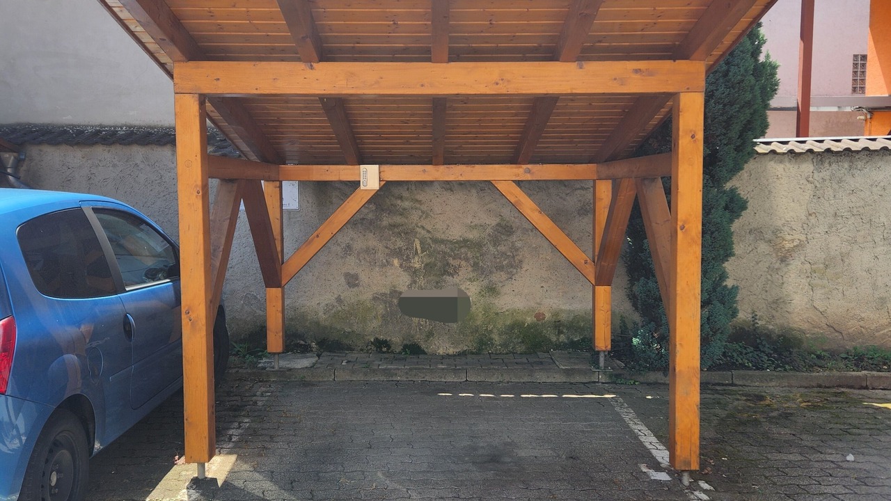 Photo of Outdoor in Rust