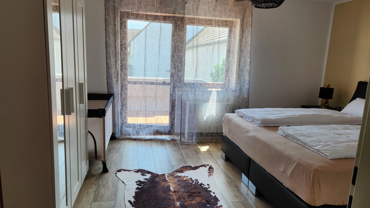 Photo of Bedroom in Rust