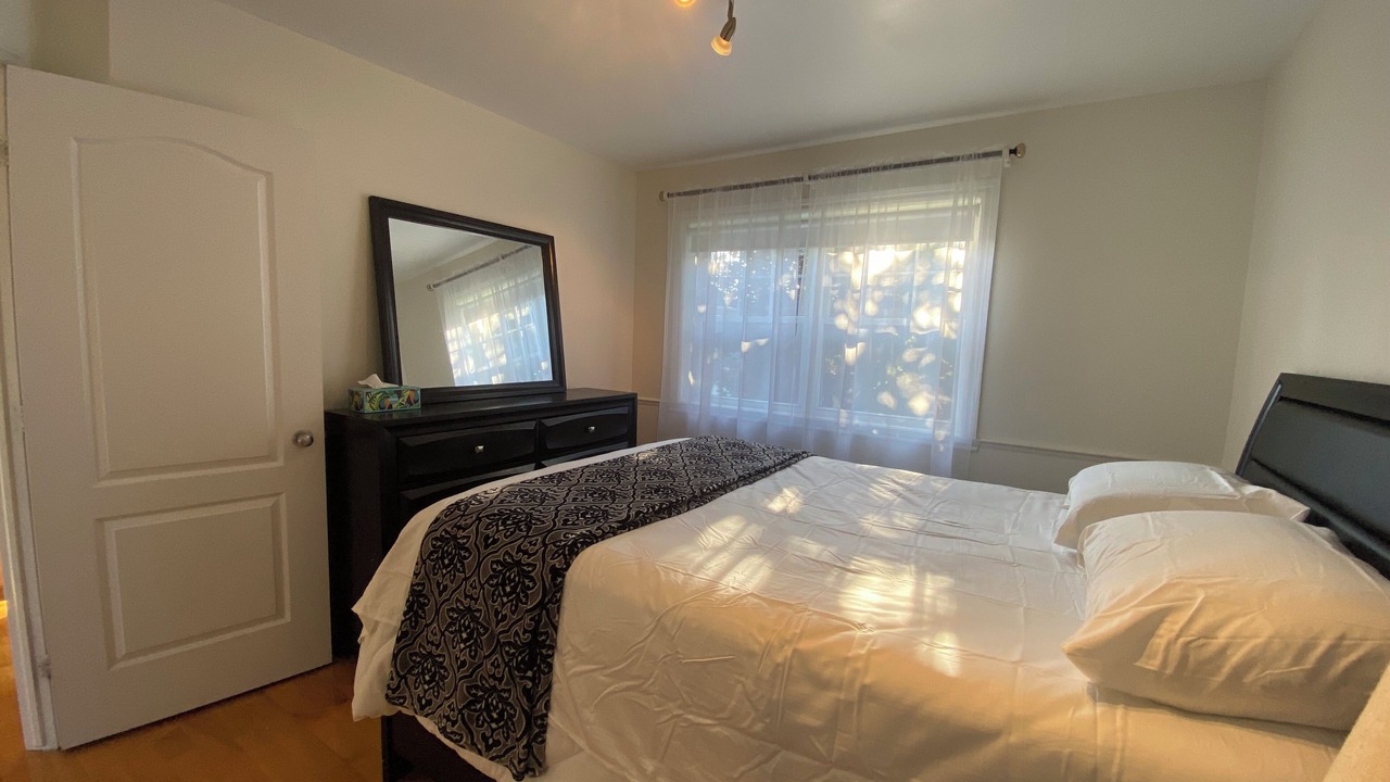 Photo of Bedroom in Candiac