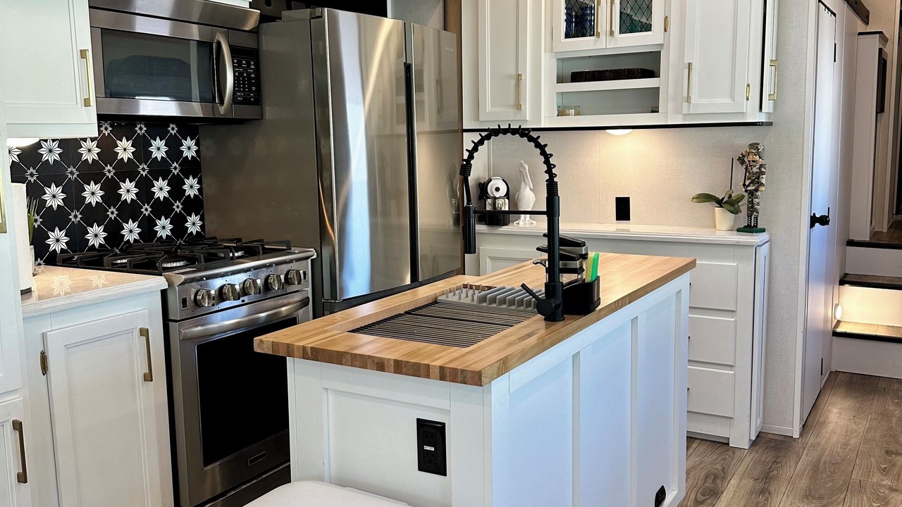 Photo of Kitchen in Key Largo Village