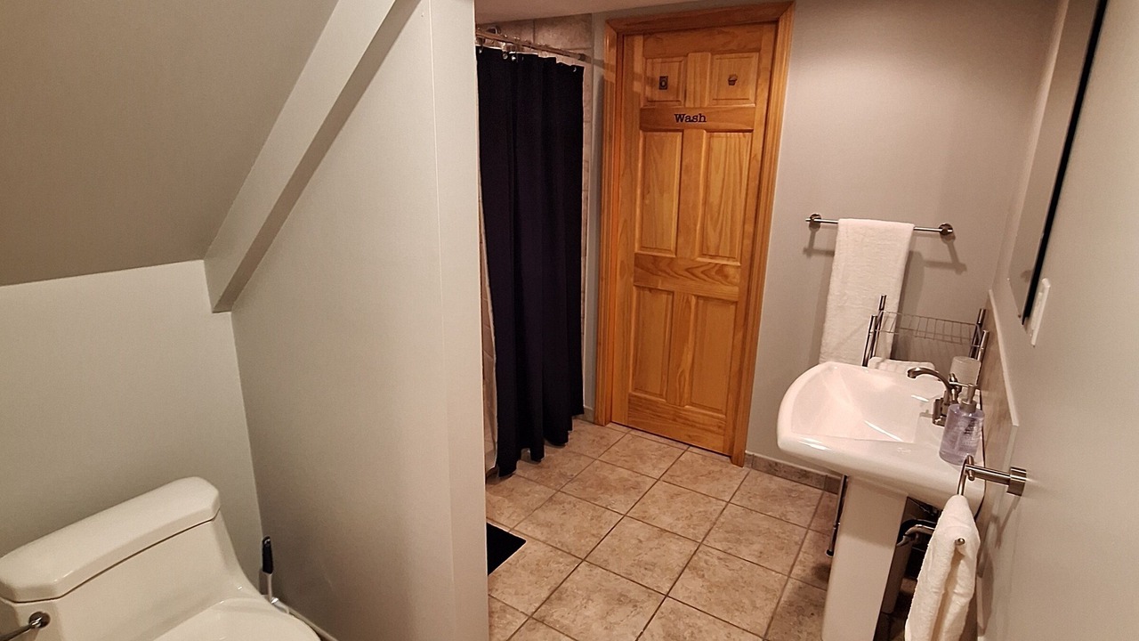 Photo of Bathroom in Des Plaines
