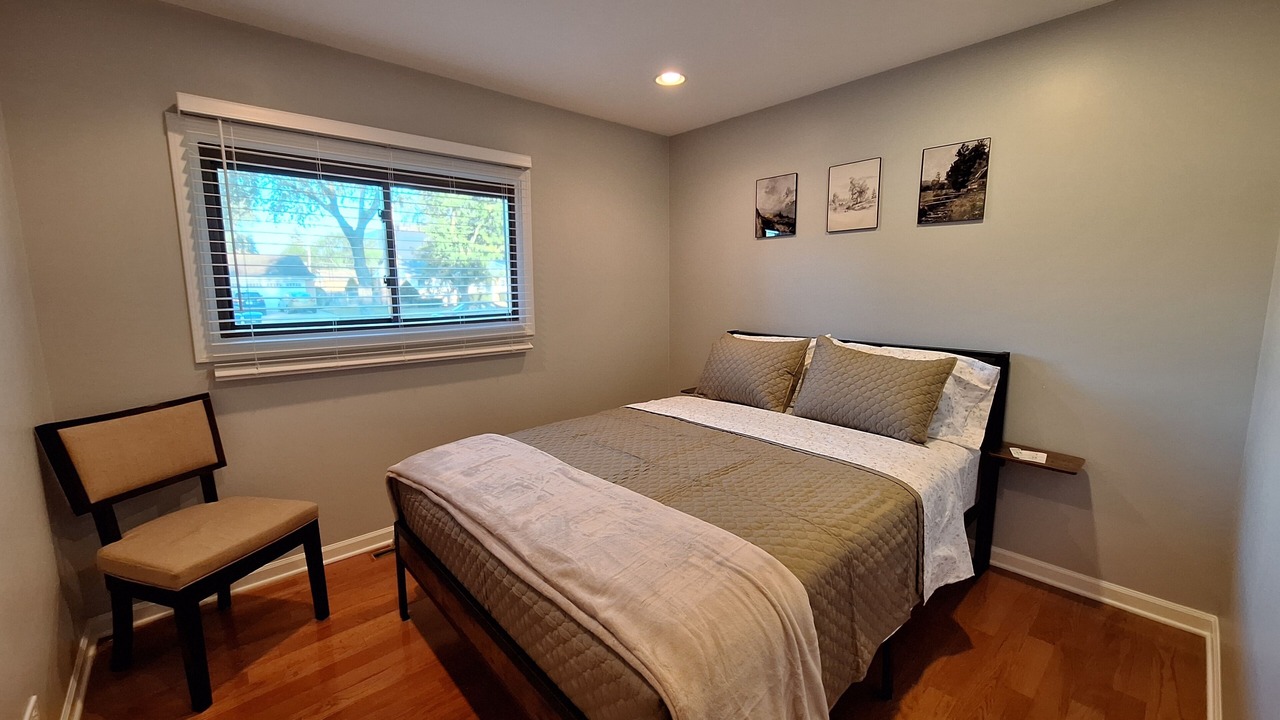 Photo of Bedroom in Des Plaines