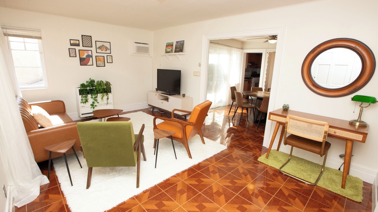 Photo of Livingroom in Eastside