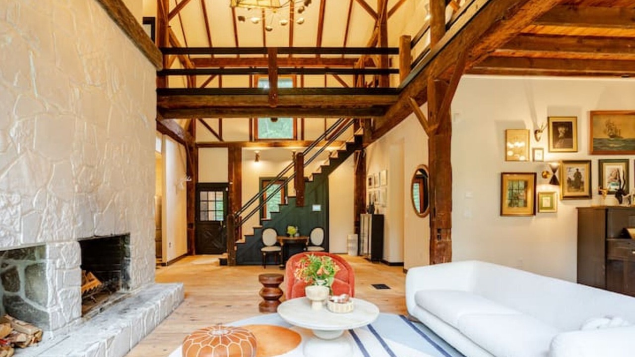 Photo of Livingroom in Hollowville