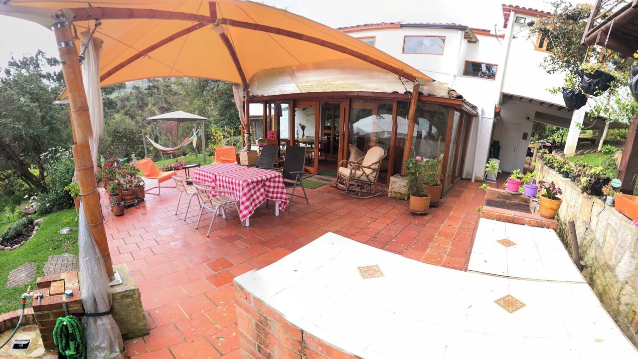 Photo of Outdoor in Sesquile