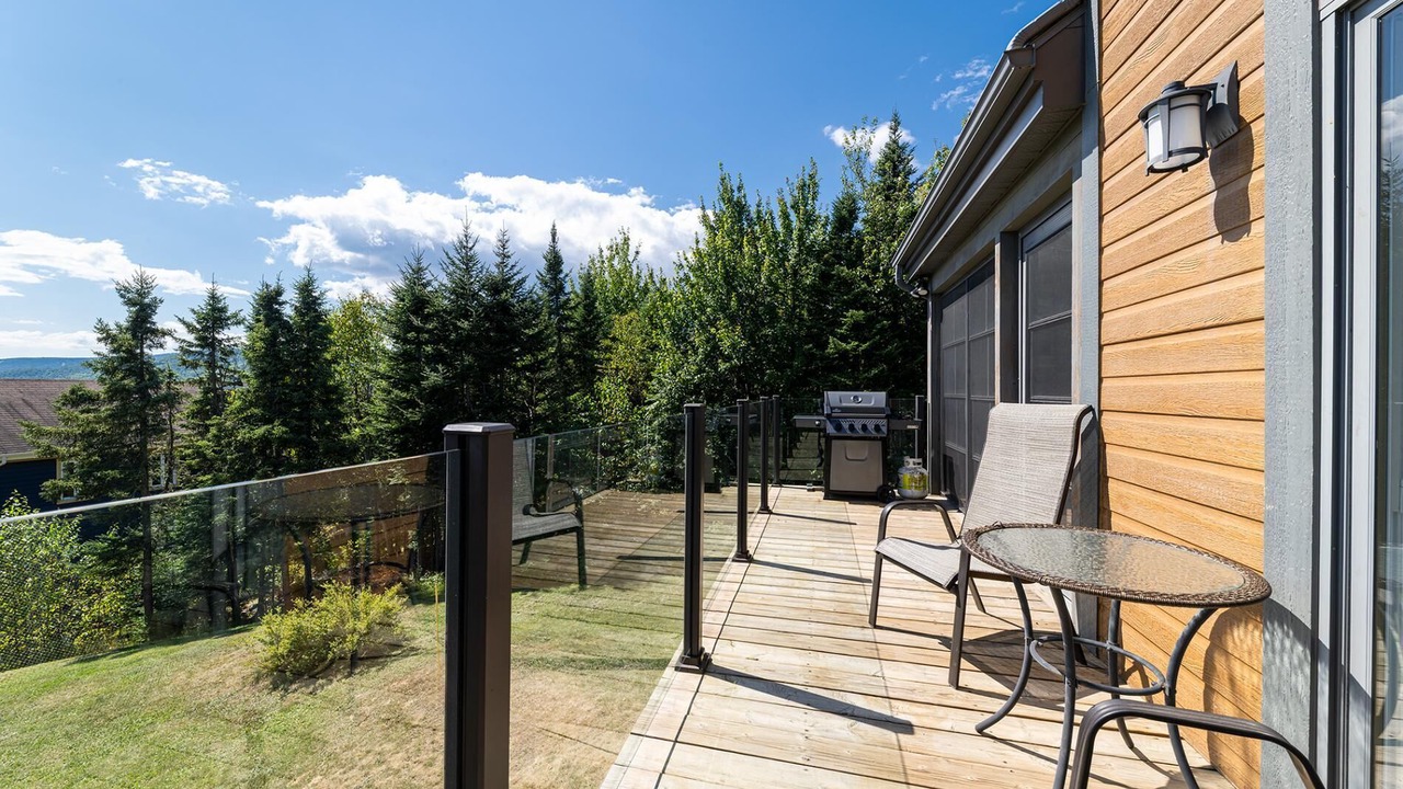 Photo of Patio Balcony in Petite-Riviere-Saint-Francois