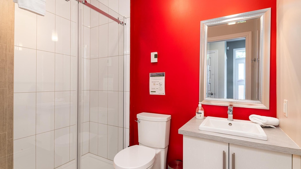 Photo of Bedroom in Petite-Riviere-Saint-Francois
