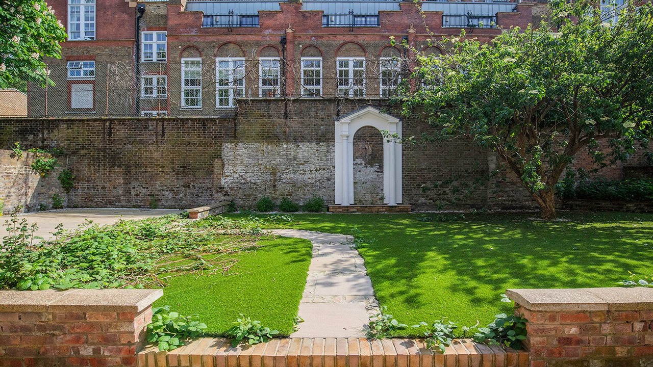 Photo of Outdoor in Wapping