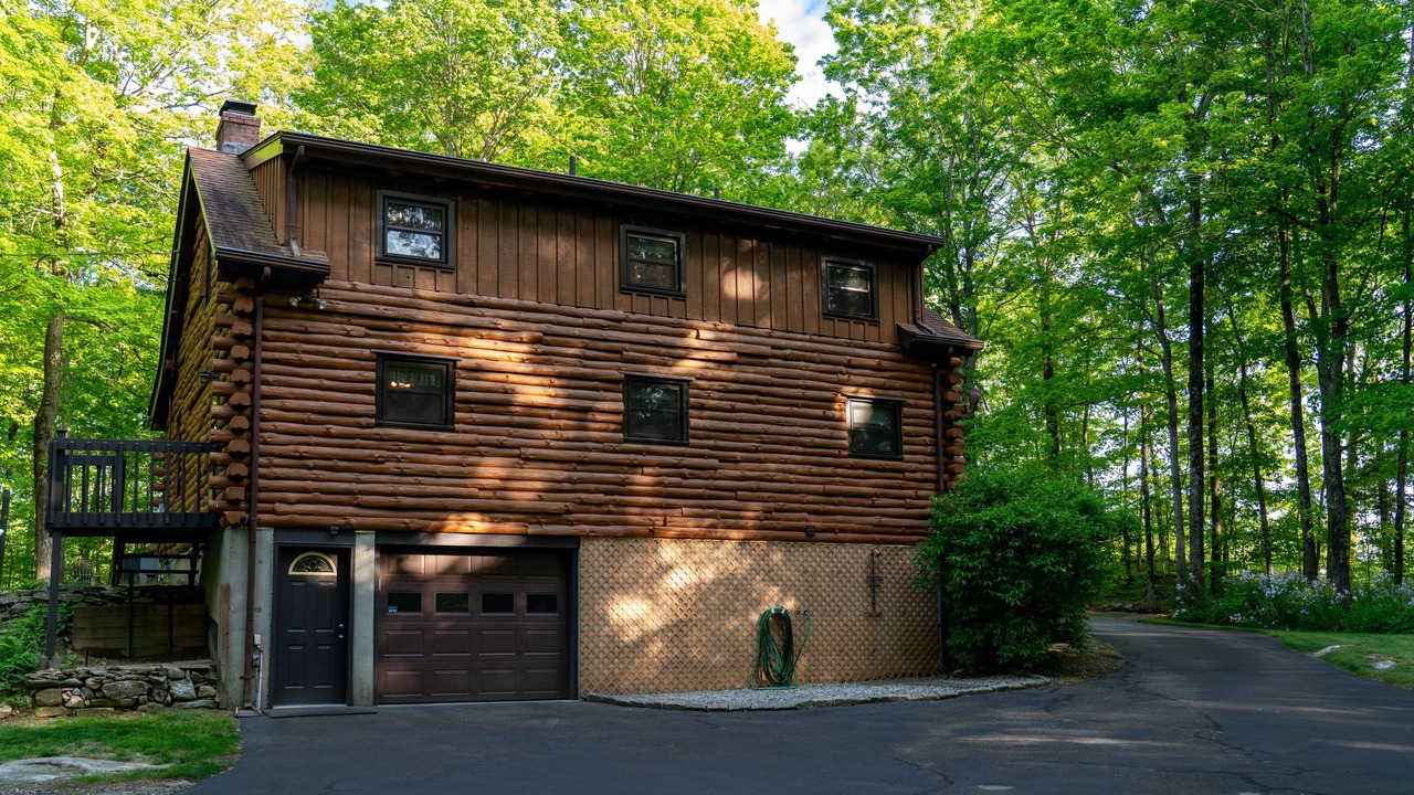 Photo of Outdoor in Killingworth