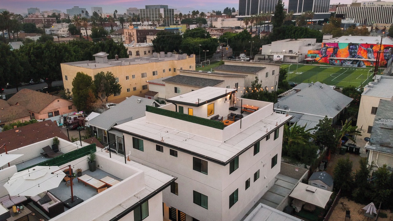 Photo of Outdoor in Pico-Union
