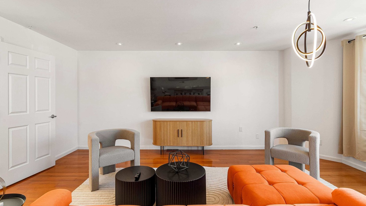 Photo of Livingroom in Daly City