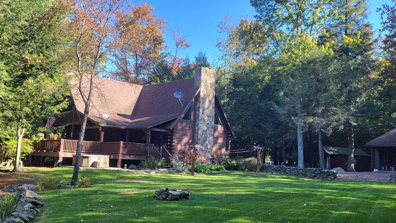 Photo of Outdoor in Roaring Branch