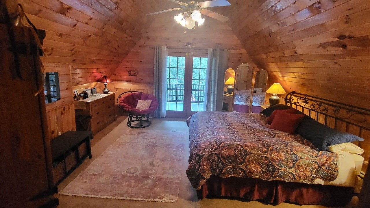 Photo of Bedroom in Roaring Branch