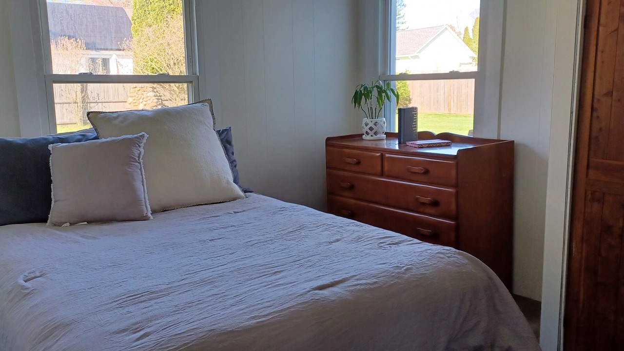 Photo of Bedroom in Old Saybrook Center