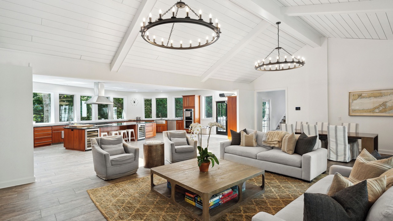 Photo of Livingroom in North Haven